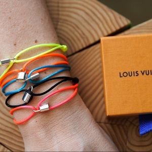 Black Louis Vuitton UNICEF bracelet BLACK